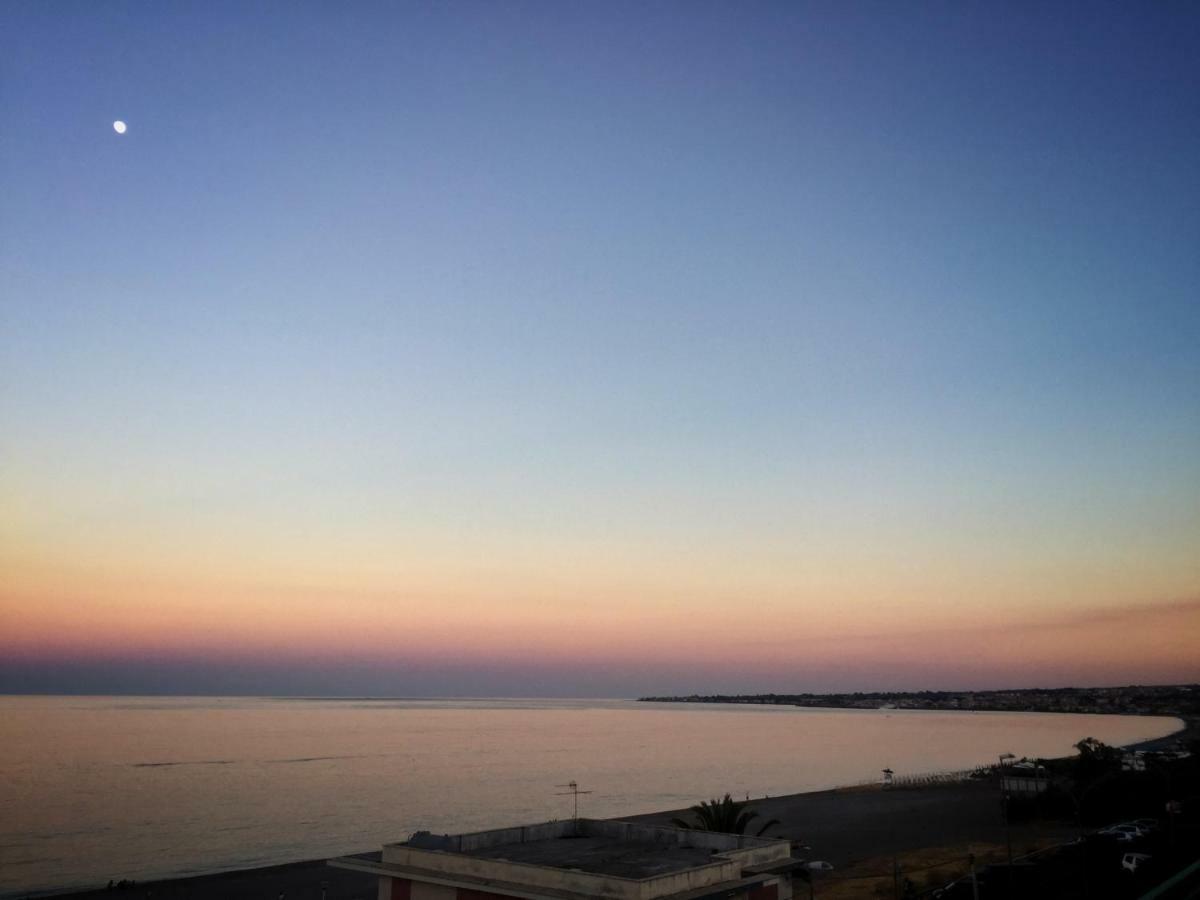 Suite Sul Mare Mascali Exteriör bild