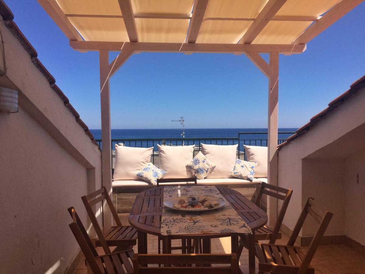 Suite Sul Mare Mascali Exteriör bild